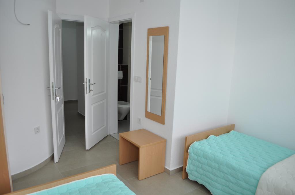 Guest House Miranda Охрид Экстерьер фото